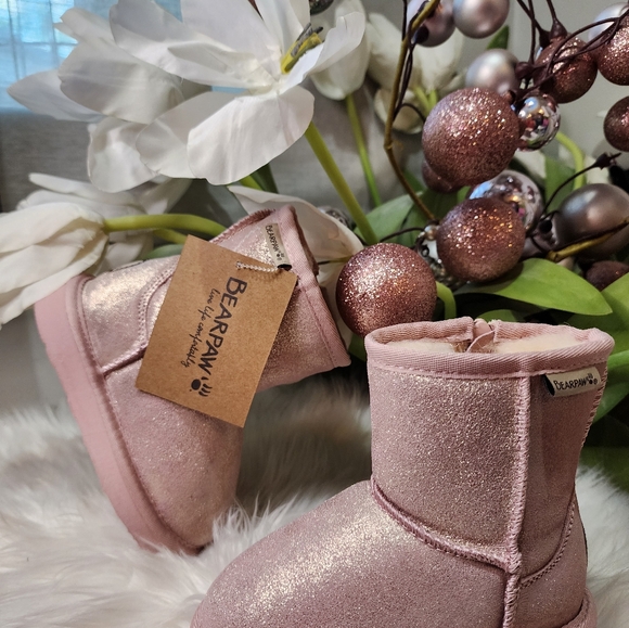 BEARPAW Elle Exotic Youth Classic Suede Pink Glitter boots new - Picture 7 of 11